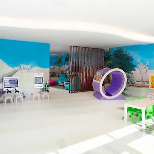4* Semesteranläggning (resort) Centara Mirage