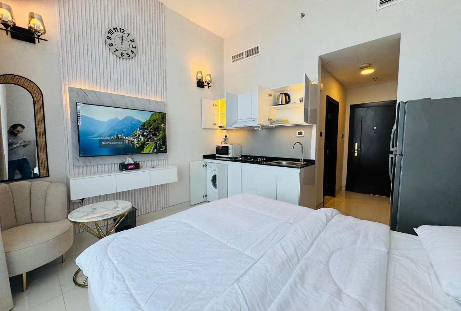 Al Manara Premium Deluxe Sheikh Zayed View Studio Dubai United Arab Emirates