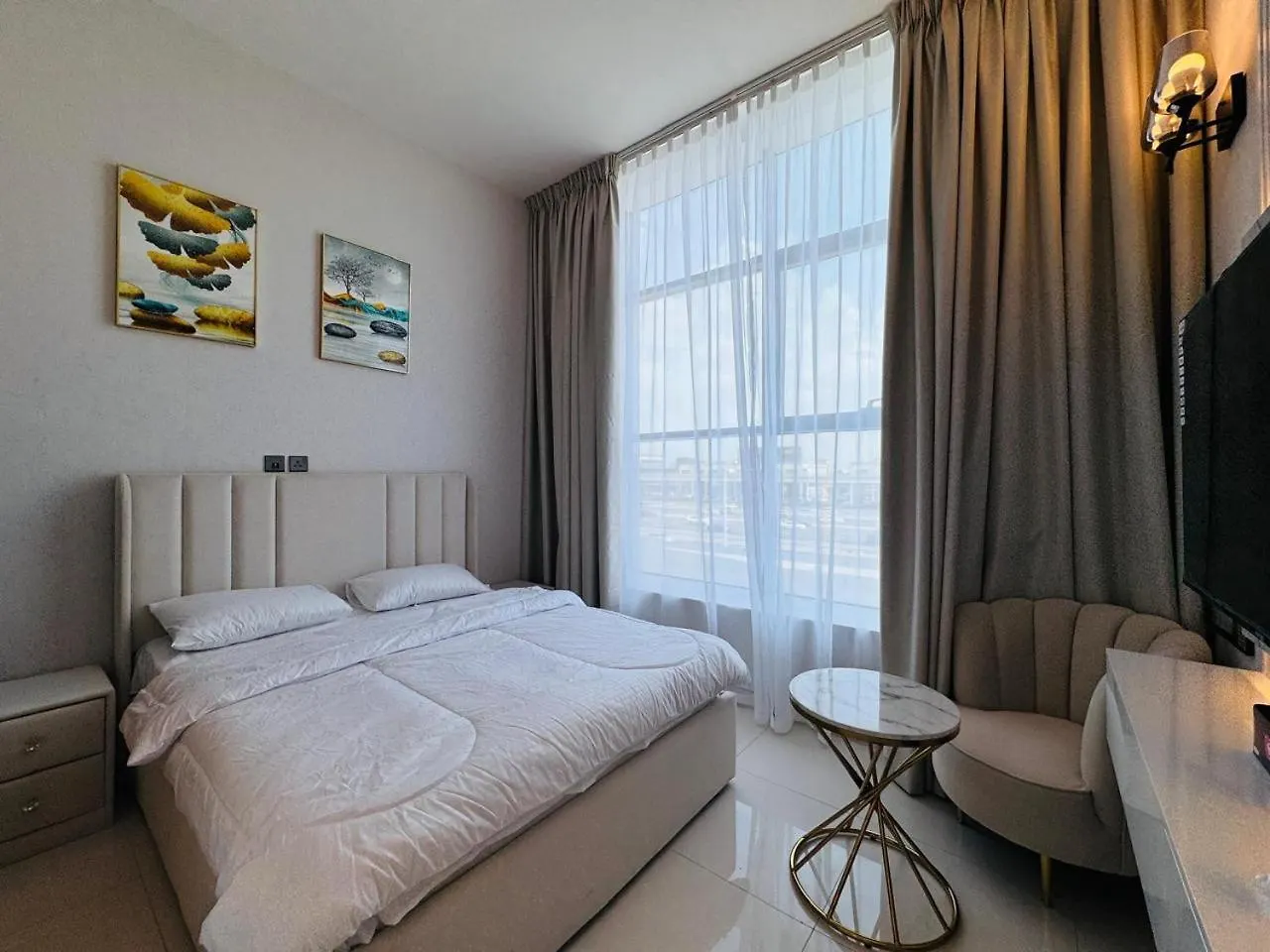 Al Manara Premium Deluxe Sheikh Zayed View Studio contacts
